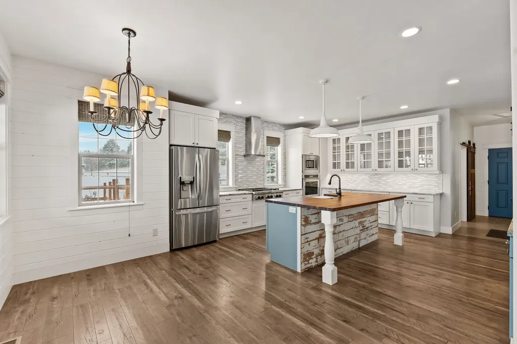 1334 Ponderosa Ridge Drive Bigfork MT 59911