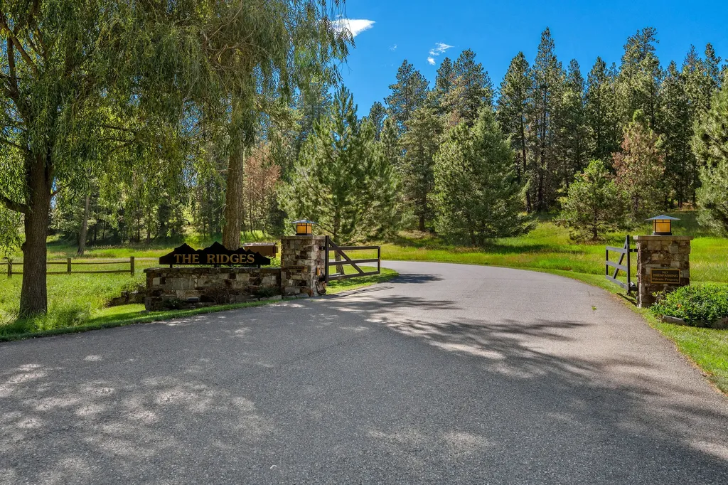 1334 Ponderosa Ridge Drive Bigfork MT 59911
