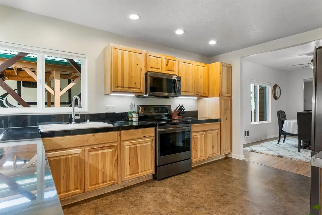 505 N 4th Street Hamilton MT 59840