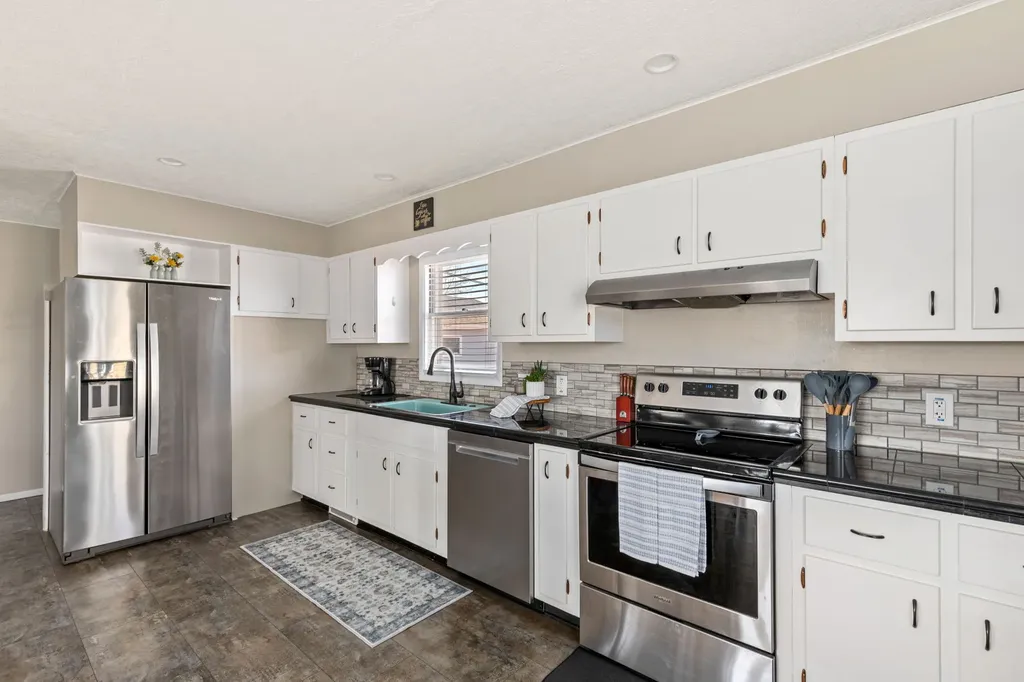 515 5th Avenue S Shelby MT 59474
