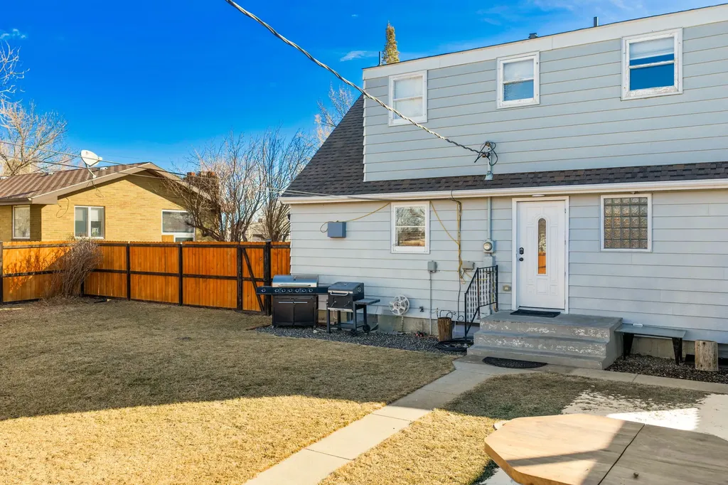 515 5th Avenue S Shelby MT 59474