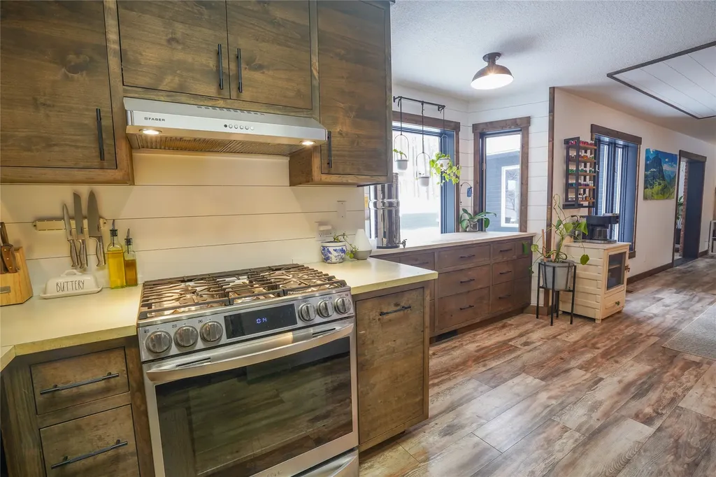 381 Ponderosa Lane Kalispell MT 59901