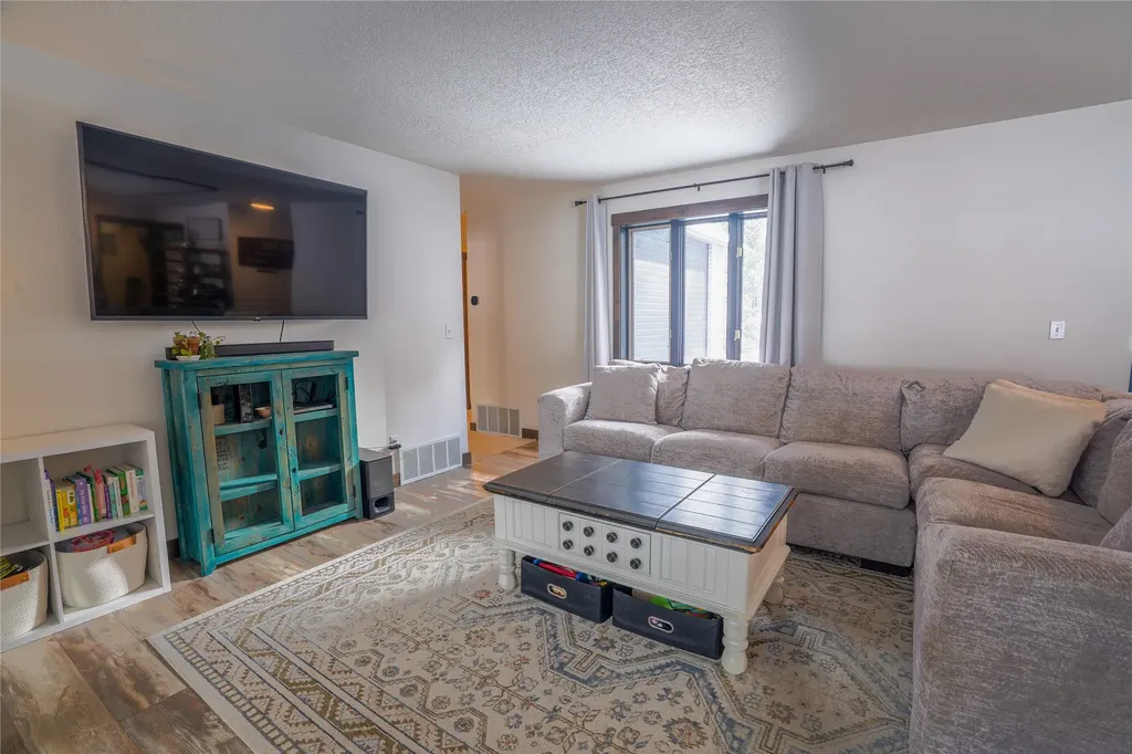 381 Ponderosa Lane Kalispell MT 59901
