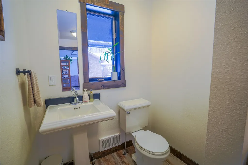 381 Ponderosa Lane Kalispell MT 59901