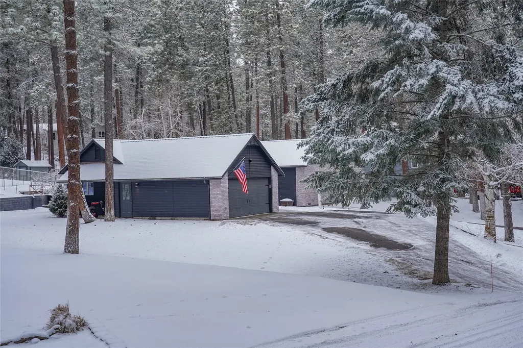 381 Ponderosa Lane Kalispell MT 59901