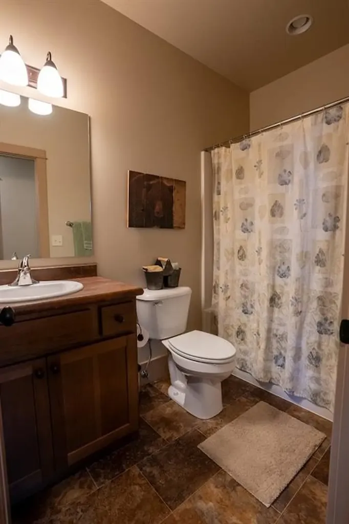602 Md Circle Hamilton MT 59840
