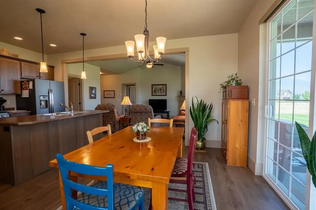 602 Md Circle Hamilton MT 59840