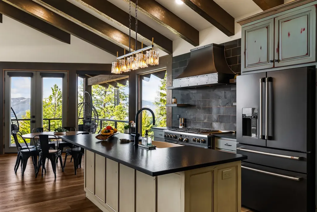 42 Twenty Peak Gulch Road Trout Creek MT 59874