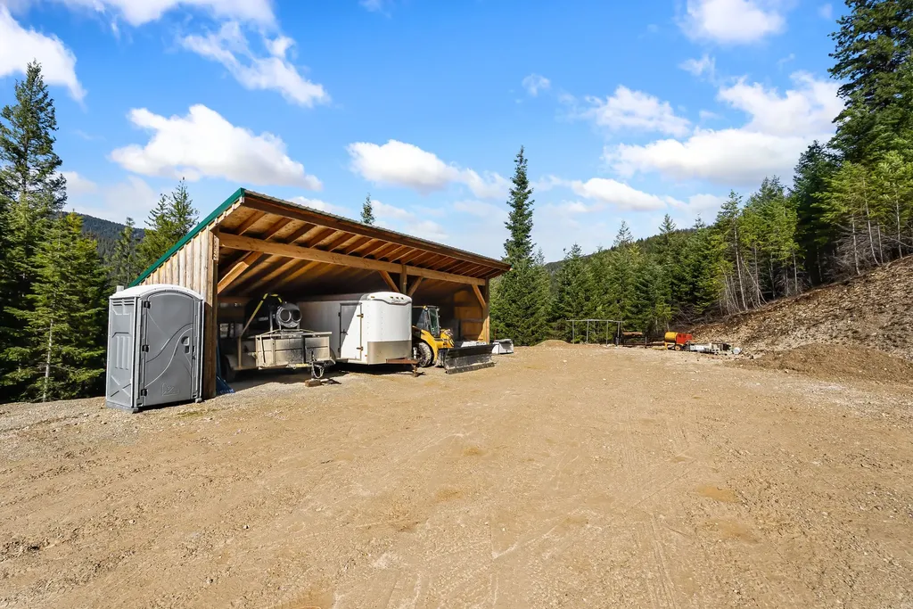 42 Twenty Peak Gulch Road Trout Creek MT 59874