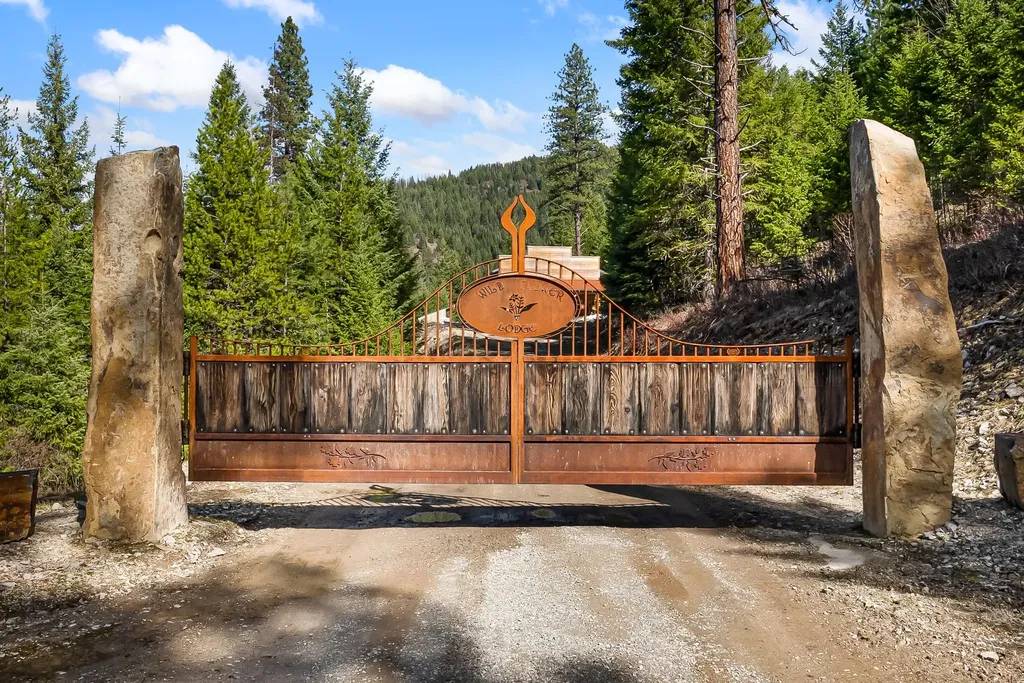 42 Twenty Peak Gulch Road Trout Creek MT 59874