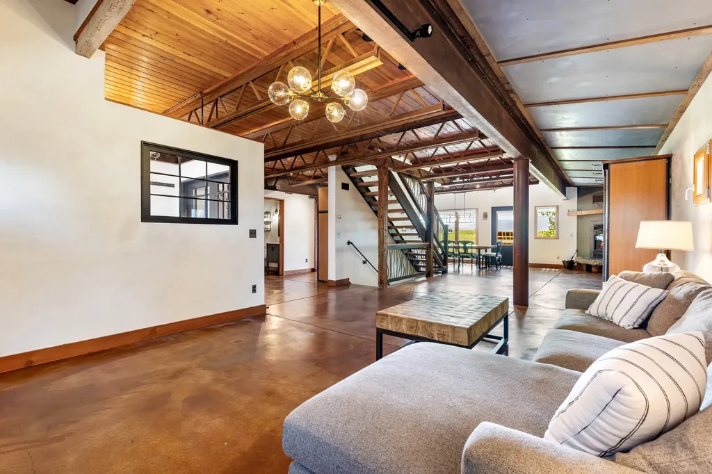 2449 Turkey Red Lane Bozeman MT 59715