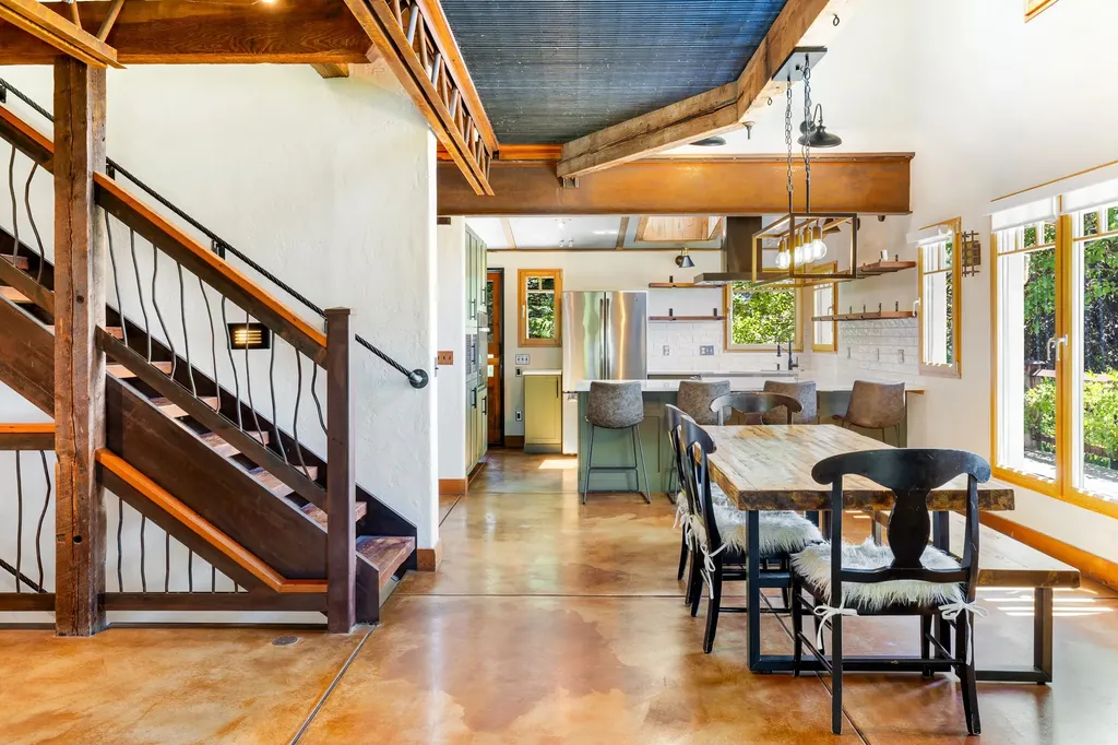 2449 Turkey Red Lane Bozeman MT 59715