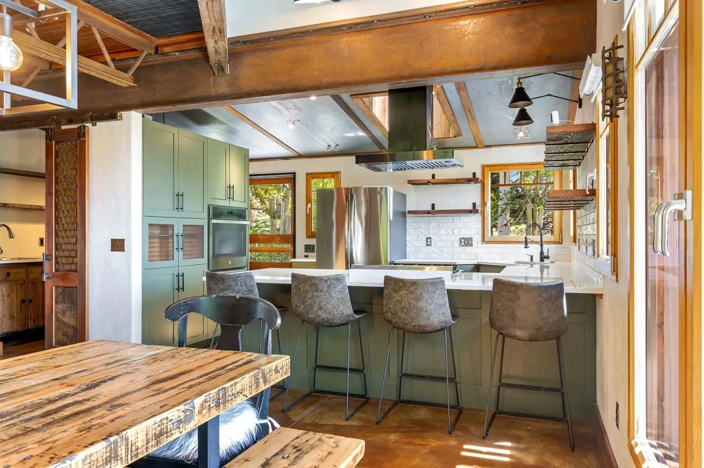 2449 Turkey Red Lane Bozeman MT 59715
