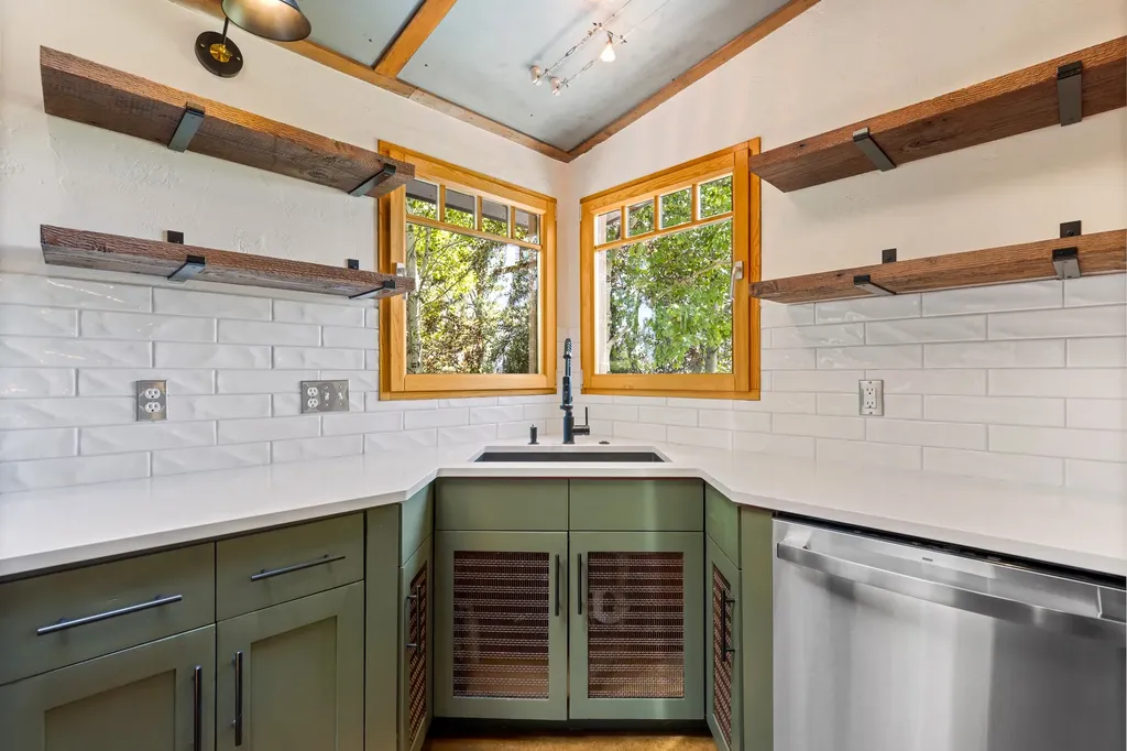 2449 Turkey Red Lane Bozeman MT 59715