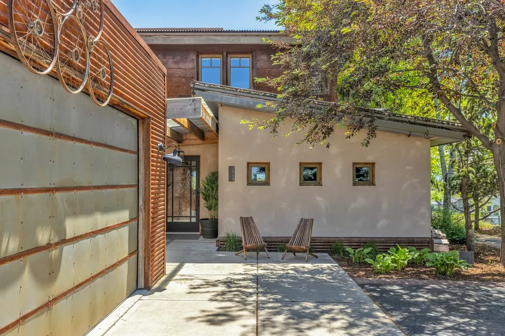 2449 Turkey Red Lane Bozeman MT 59715