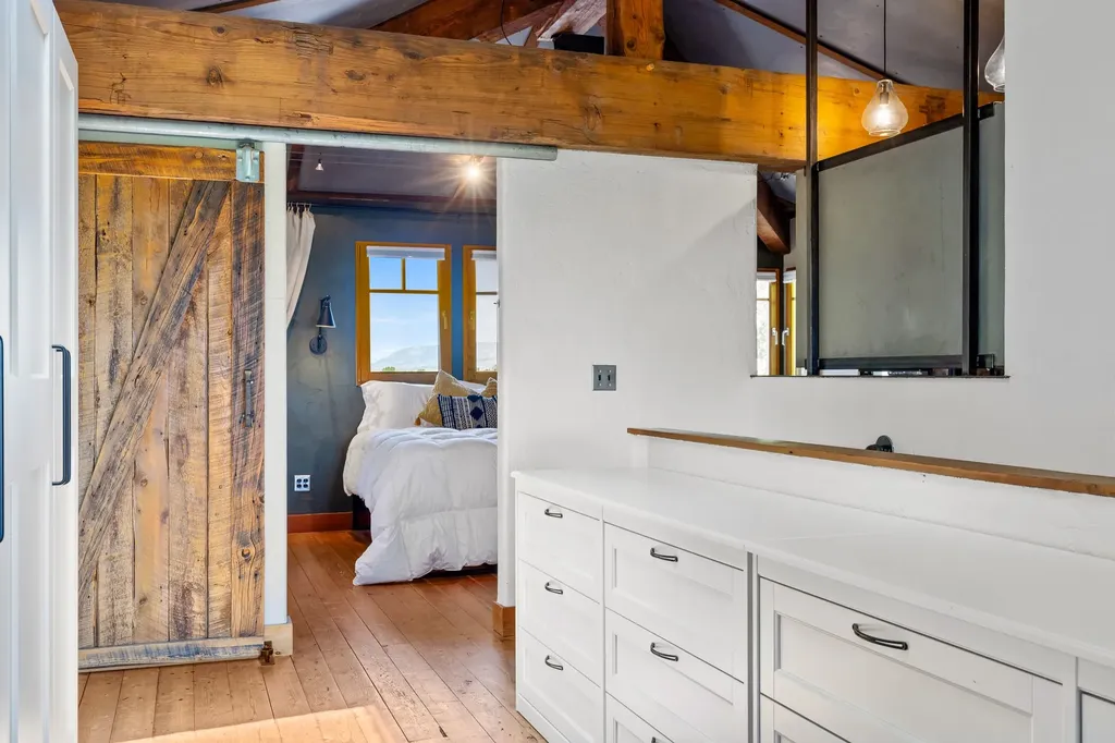 2449 Turkey Red Lane Bozeman MT 59715