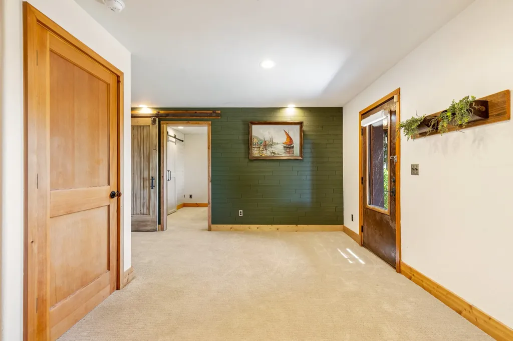 2449 Turkey Red Lane Bozeman MT 59715