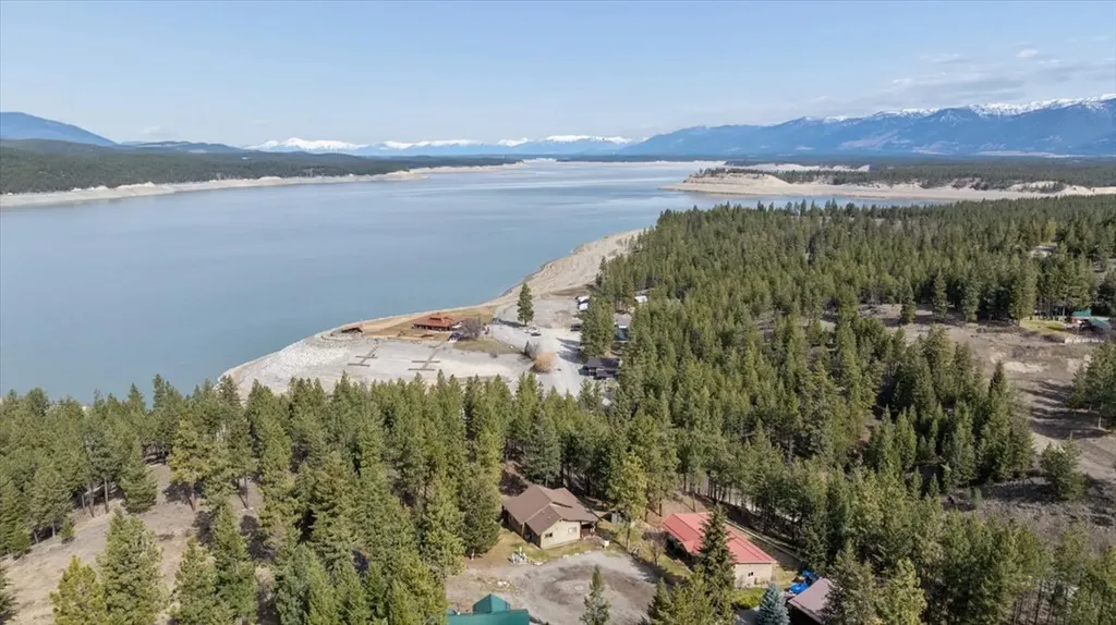 120 Osprey Court Rexford MT 59930