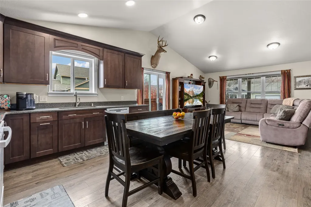 5125 Avalon Lane Lolo MT 59847