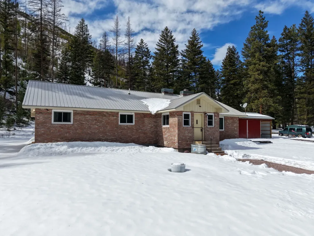 12014 Chase Lane Clinton MT 59825
