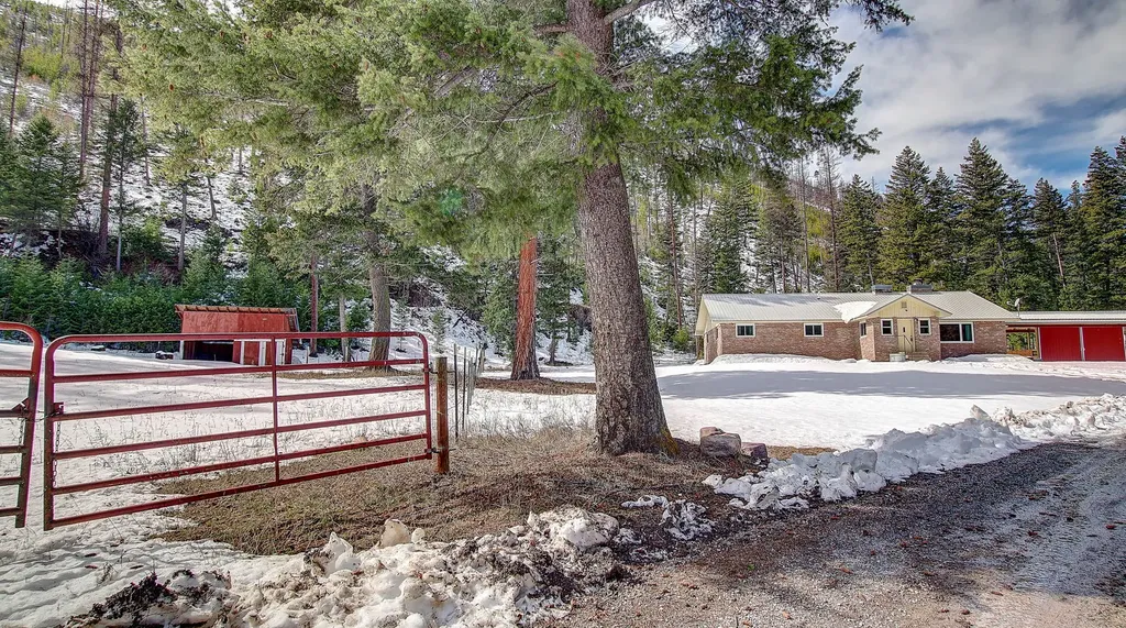 12014 Chase Lane Clinton MT 59825