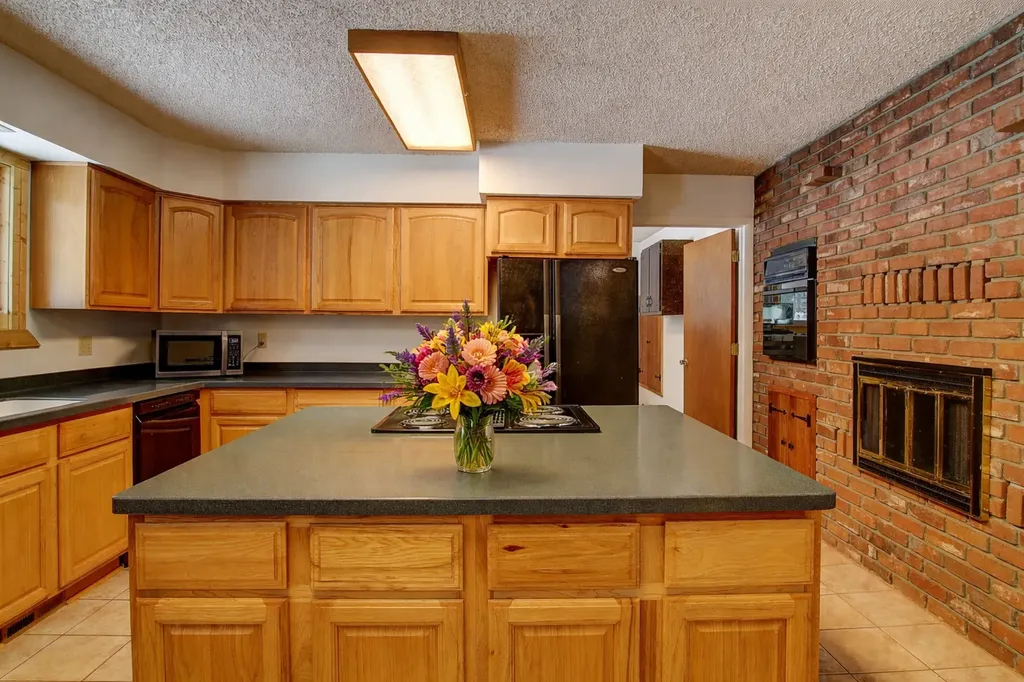 12014 Chase Lane Clinton MT 59825