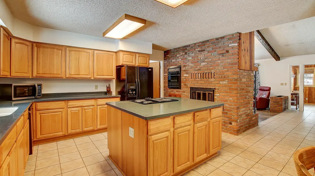 12014 Chase Lane Clinton MT 59825