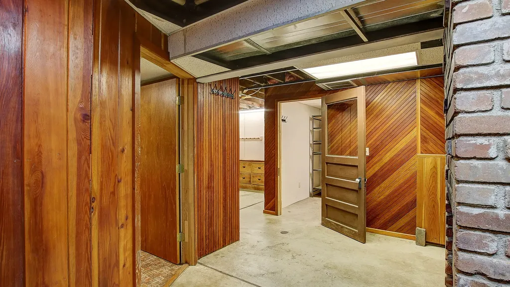 12014 Chase Lane Clinton MT 59825