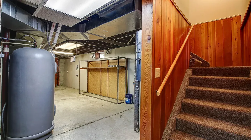 12014 Chase Lane Clinton MT 59825