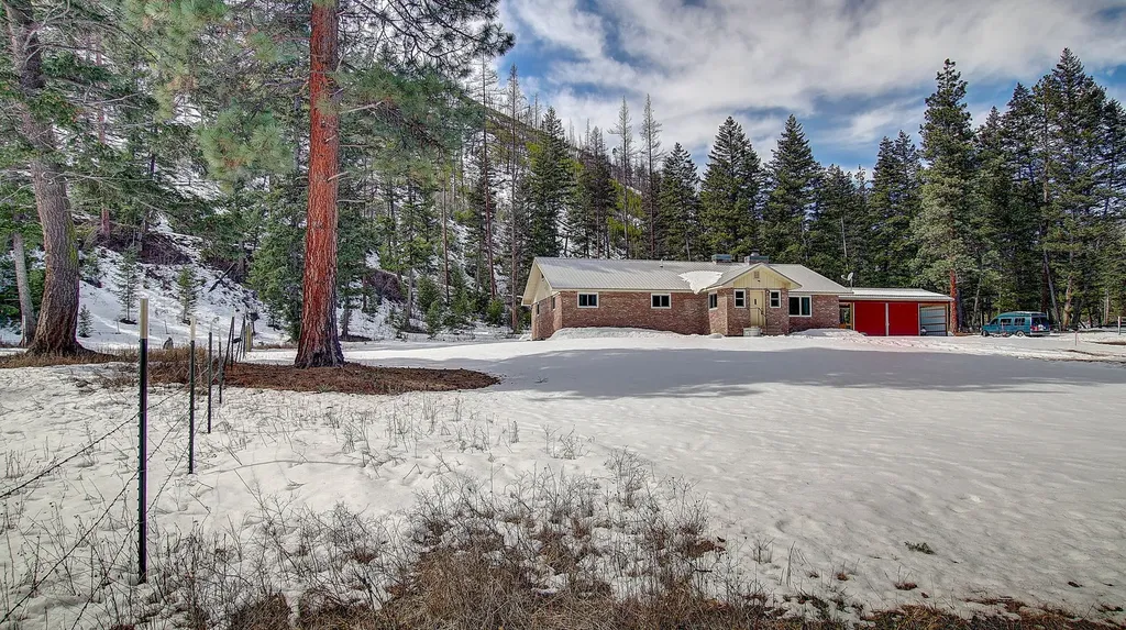 12014 Chase Lane Clinton MT 59825