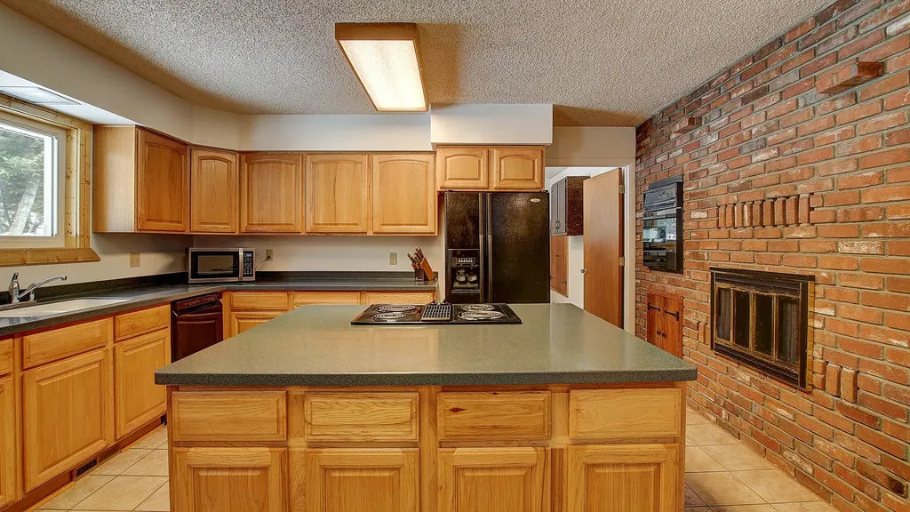12014 Chase Lane Clinton MT 59825