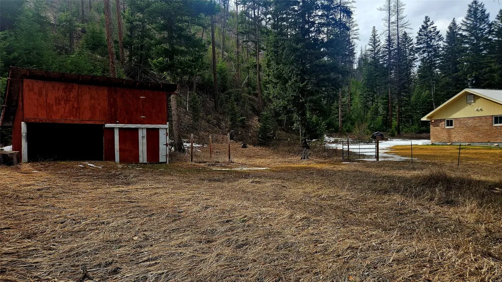 12014 Chase Lane Clinton MT 59825