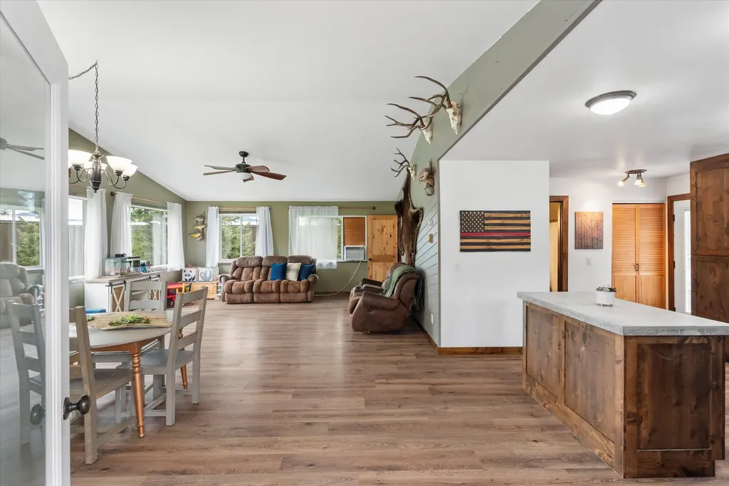 165 Reeds Lane Columbia Falls MT 59912