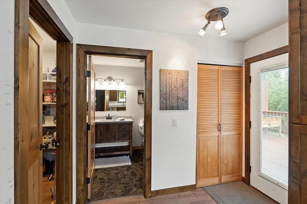 165 Reeds Lane Columbia Falls MT 59912