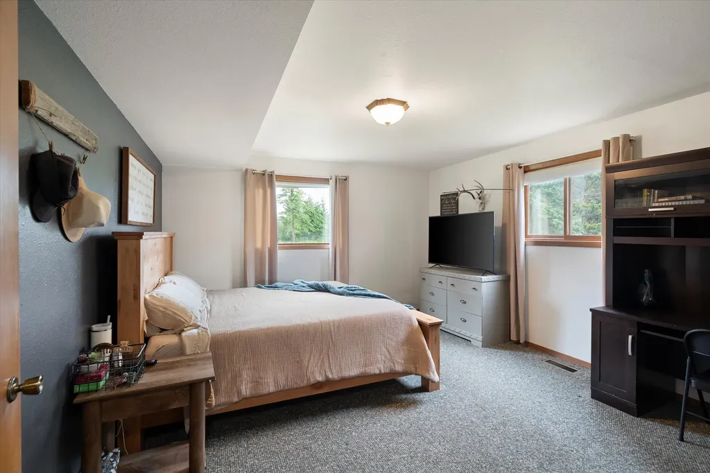 165 Reeds Lane Columbia Falls MT 59912