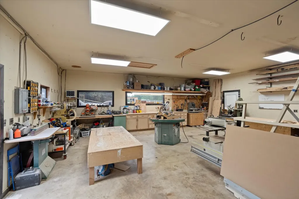 165 Reeds Lane Columbia Falls MT 59912