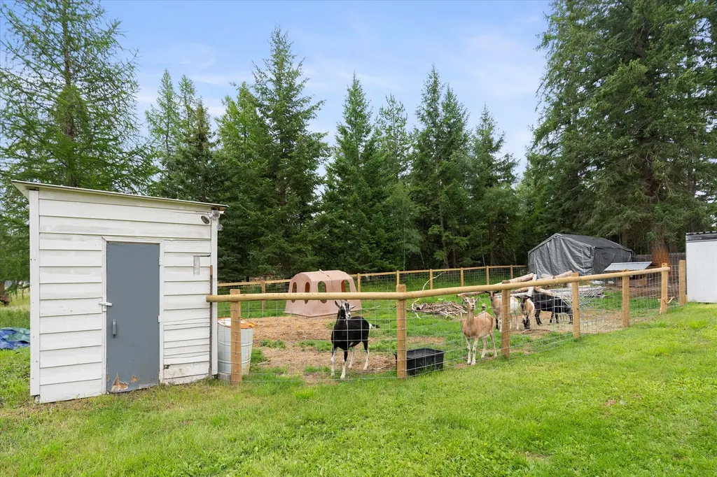 165 Reeds Lane Columbia Falls MT 59912