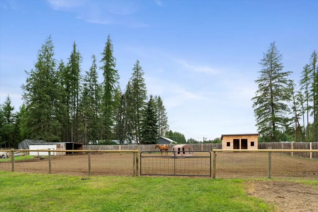 165 Reeds Lane Columbia Falls MT 59912