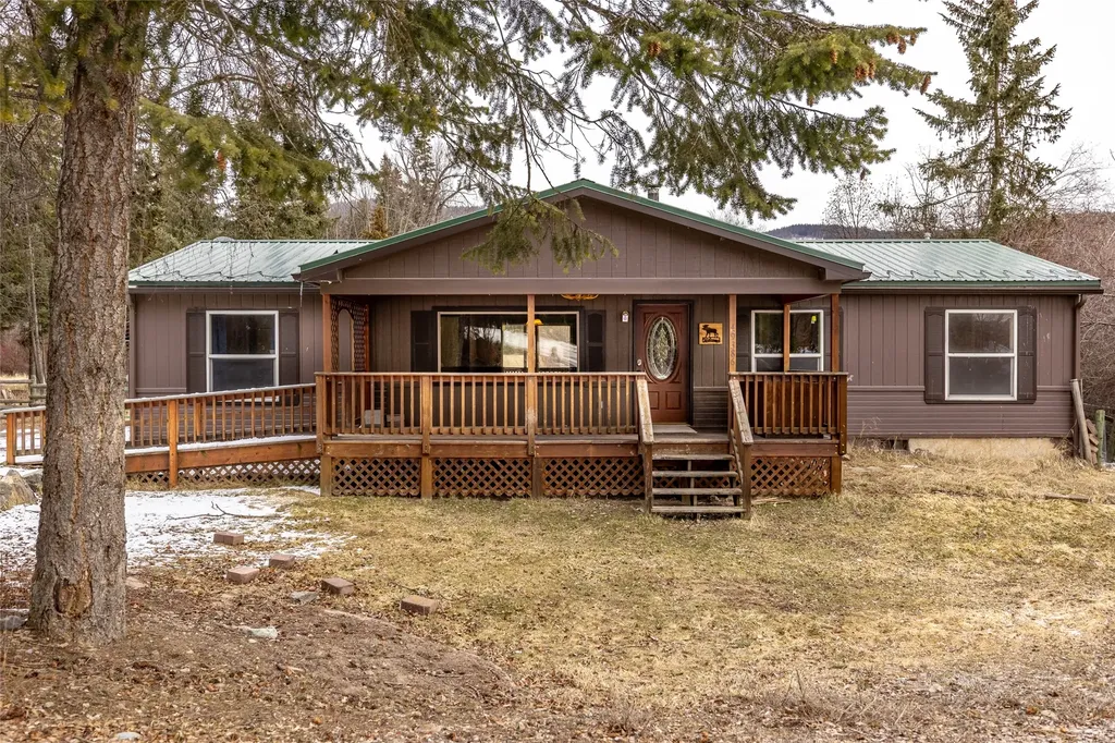 49386 Happy Trail Lane Proctor MT 59929