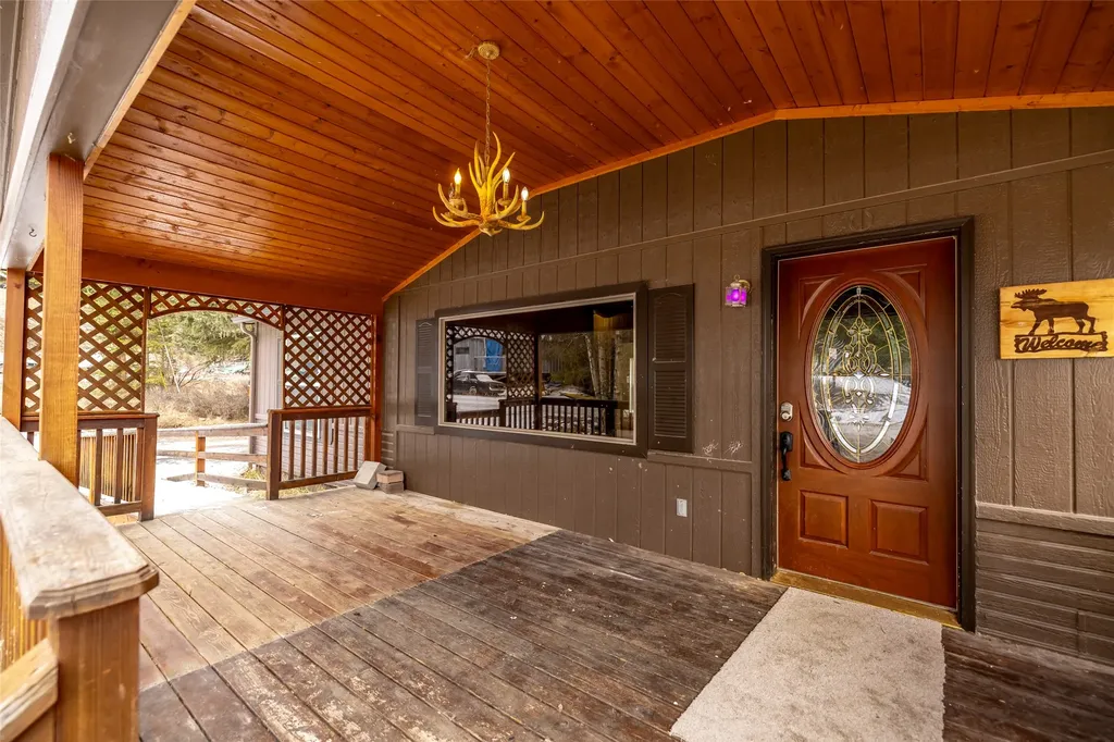 49386 Happy Trail Lane Proctor MT 59929