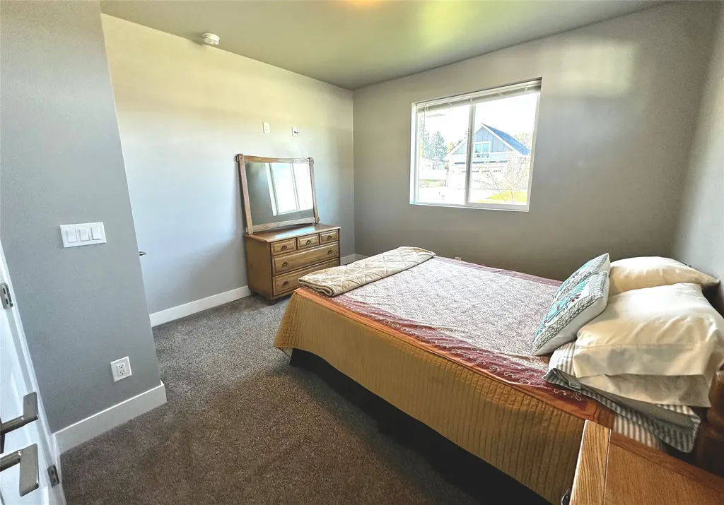 2718 Bundy Lane Missoula MT 59803