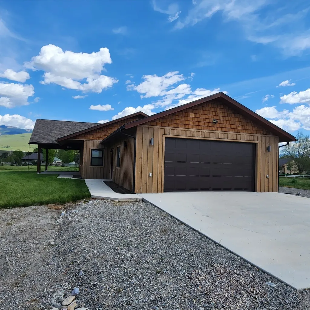 25 Mary Kay Road Plains MT 59859