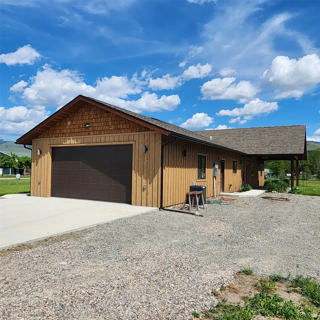 25 Mary Kay Road Plains MT 59859