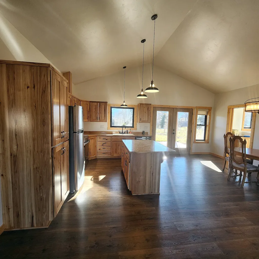 25 Mary Kay Road Plains MT 59859
