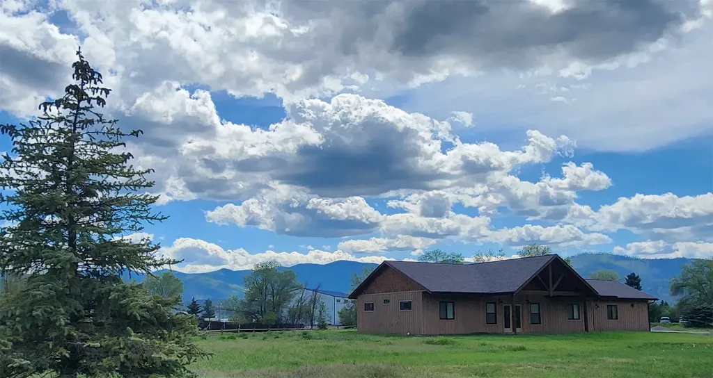 25 Mary Kay Road Plains MT 59859