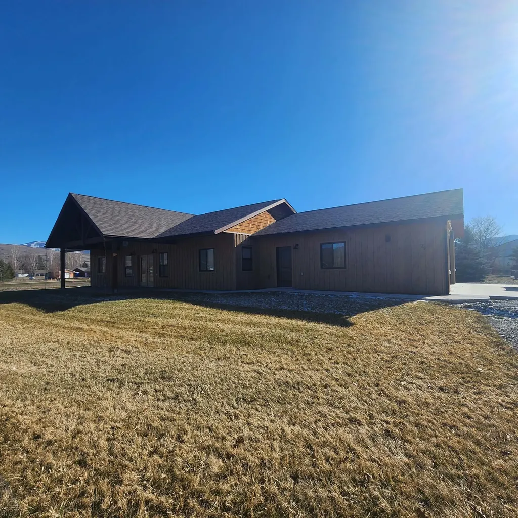 25 Mary Kay Road Plains MT 59859