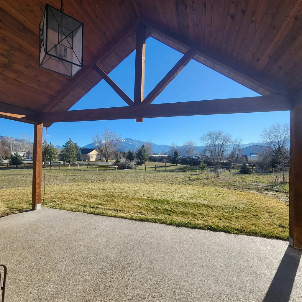 25 Mary Kay Road Plains MT 59859