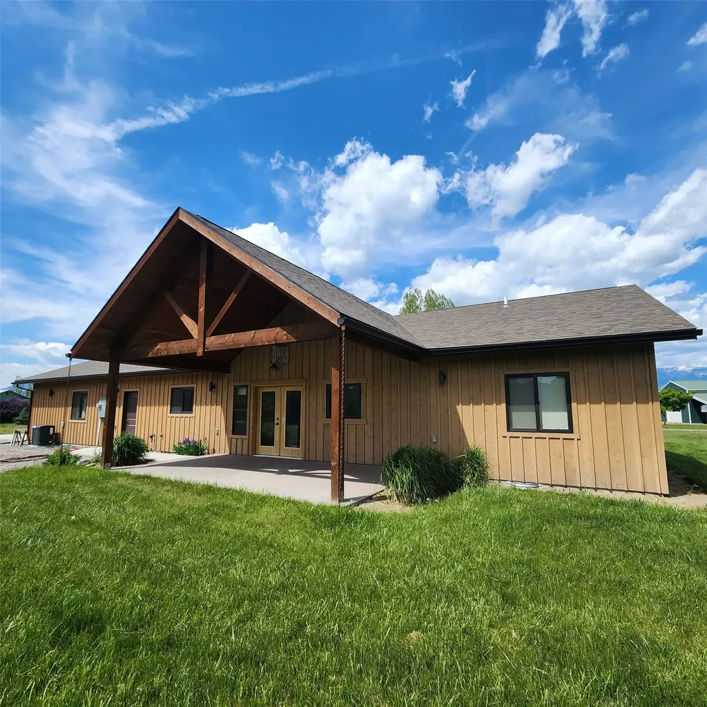 25 Mary Kay Road Plains MT 59859