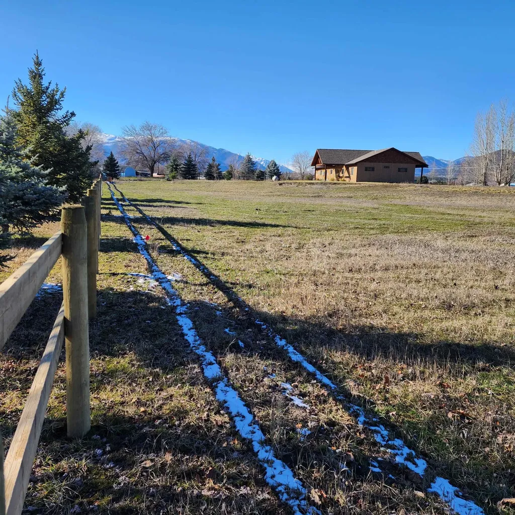 25 Mary Kay Road Plains MT 59859