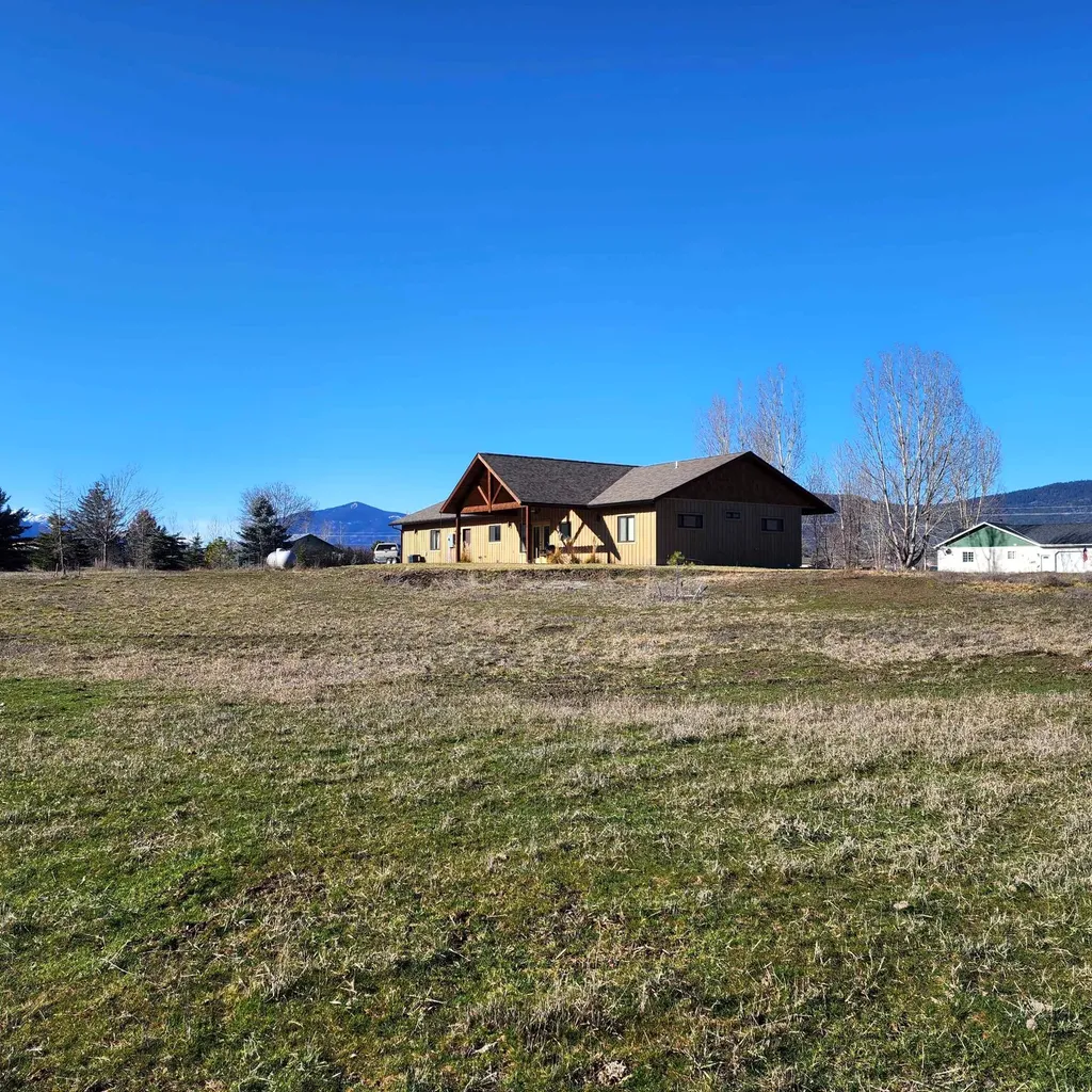 25 Mary Kay Road Plains MT 59859